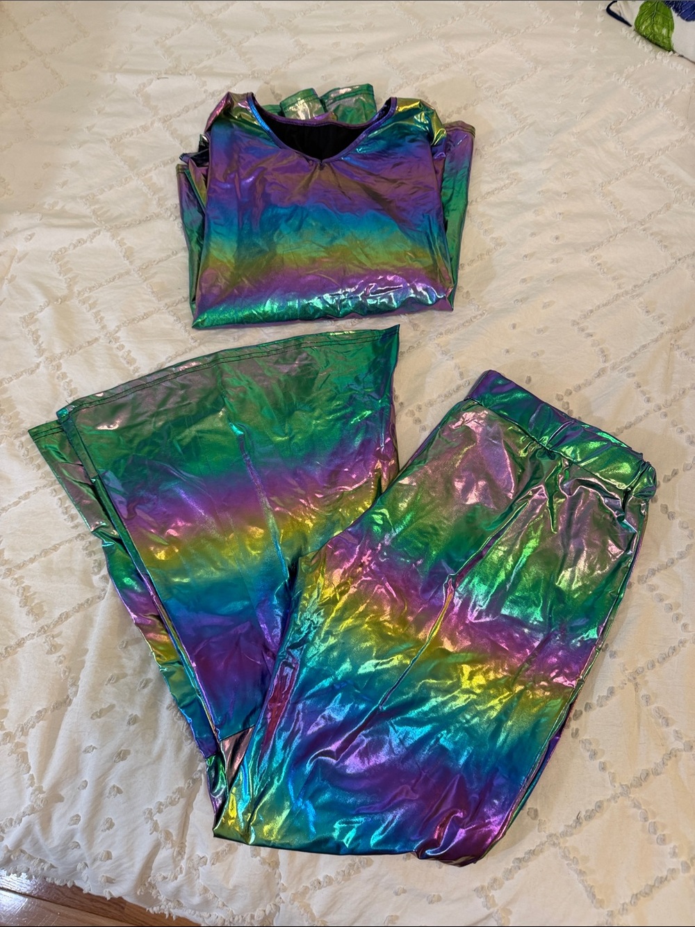 Women’s Iridescent Rainbow Halloween Set - Shiny Multicolor new disco 70s